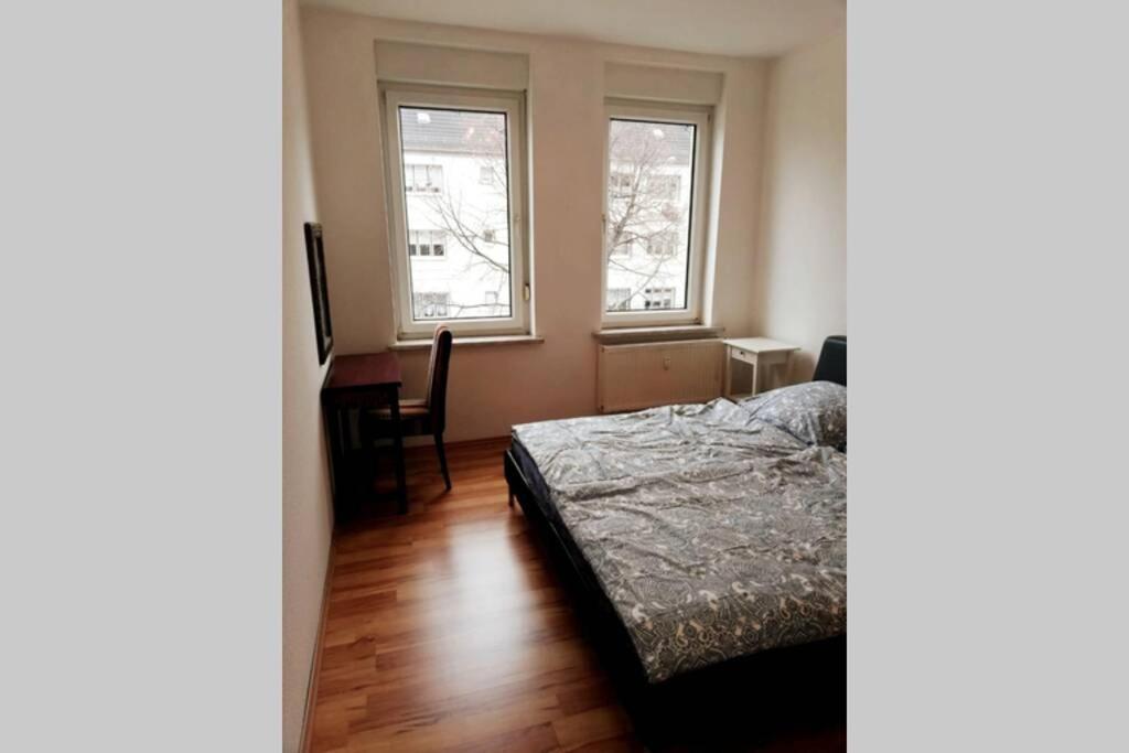 Ferienwohnung - Apartment Mit Balkon In Halle-Saale, Trotha ハレ エクステリア 写真