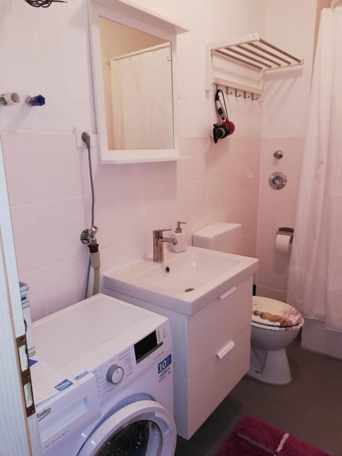 Ferienwohnung - Apartment Mit Balkon In Halle-Saale, Trotha ハレ エクステリア 写真